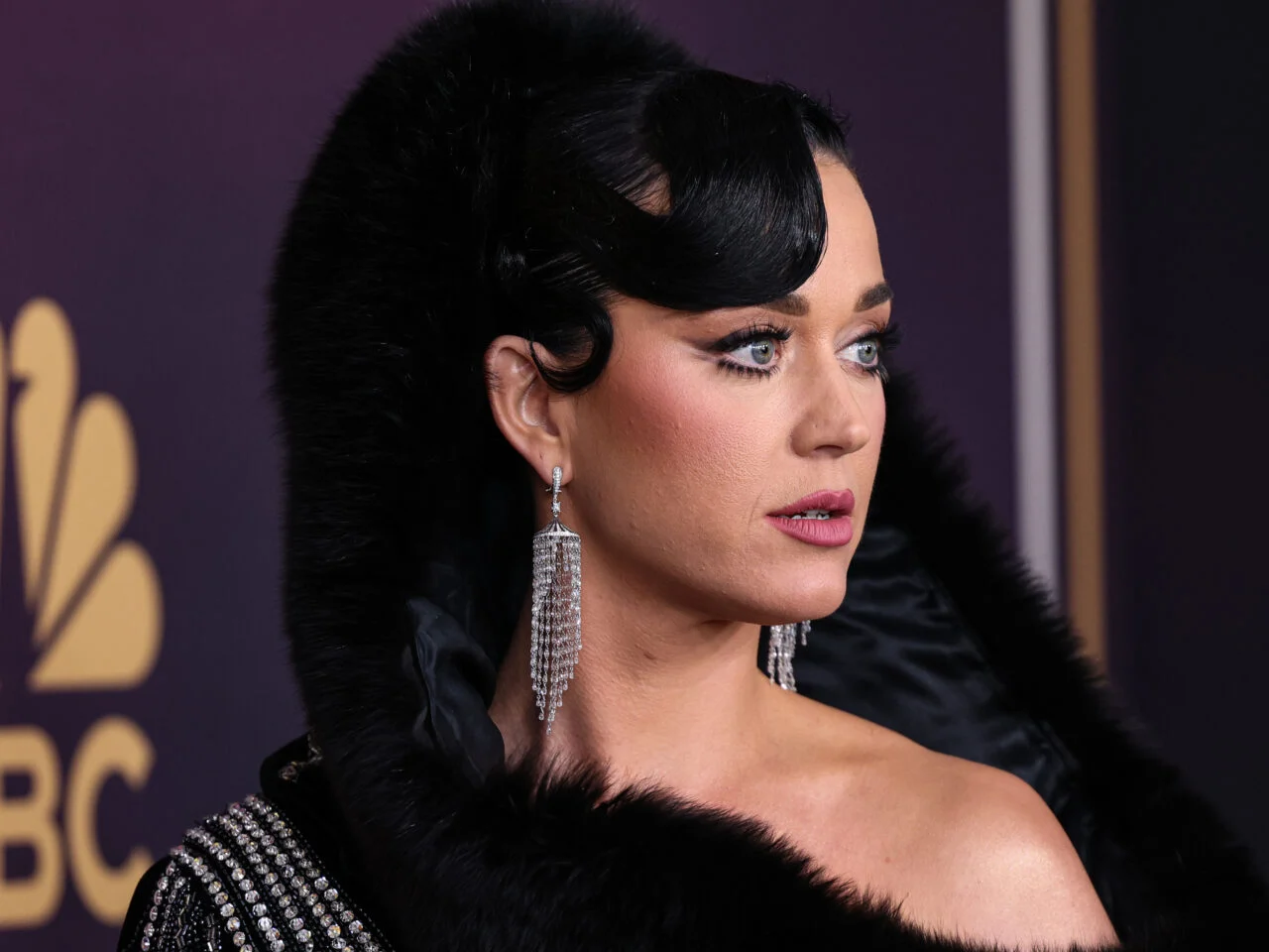 (Фото/Видео) Секогаш ѝ се препушта на страста кога е со неа: поранешниот канадски премиер е лудо вљубен во пејачката