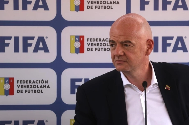 Кампањата на Инфантино за реизбор се сели во Азија, УЕФА му постави ултиматум