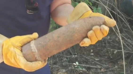 (Фото) Опасна неексплодирана граната пронајдена кај границата со Грција