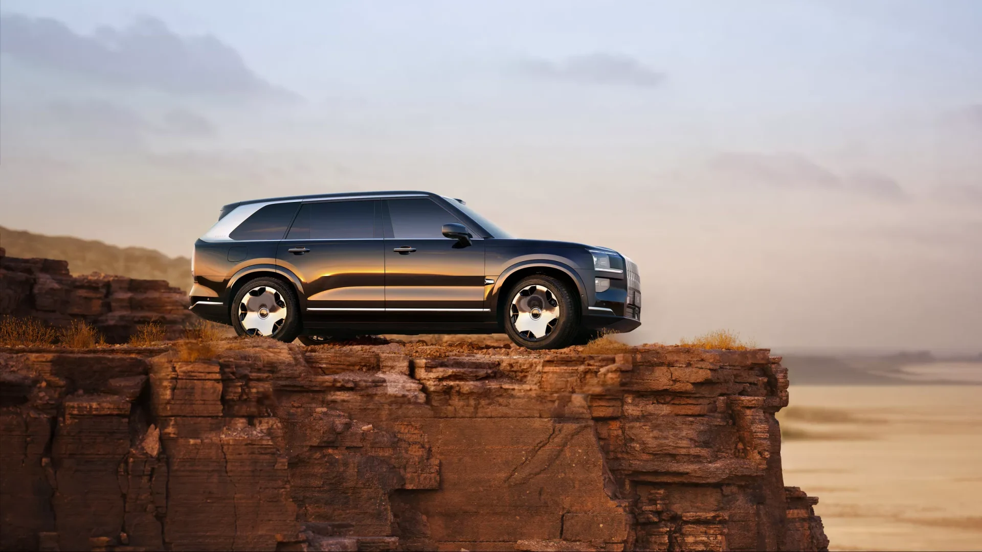 Zeekr 9X пристигнува во Европа како луксузен SUV со 897 КС и ултрабрзо полнење