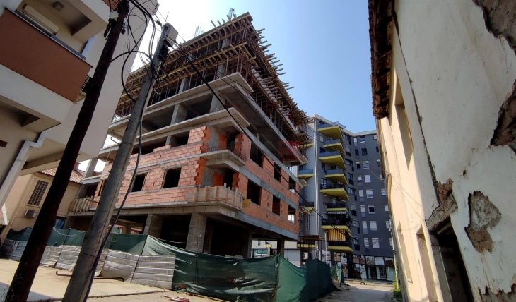 Во мај 340 одобренија за градење, 229 се за високоградба, предвидени 840 стана