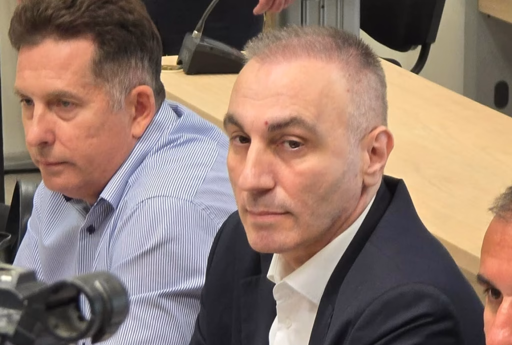 Груби со насмевка на судење: Поранешниот вицепремиер не се чувствува виновен