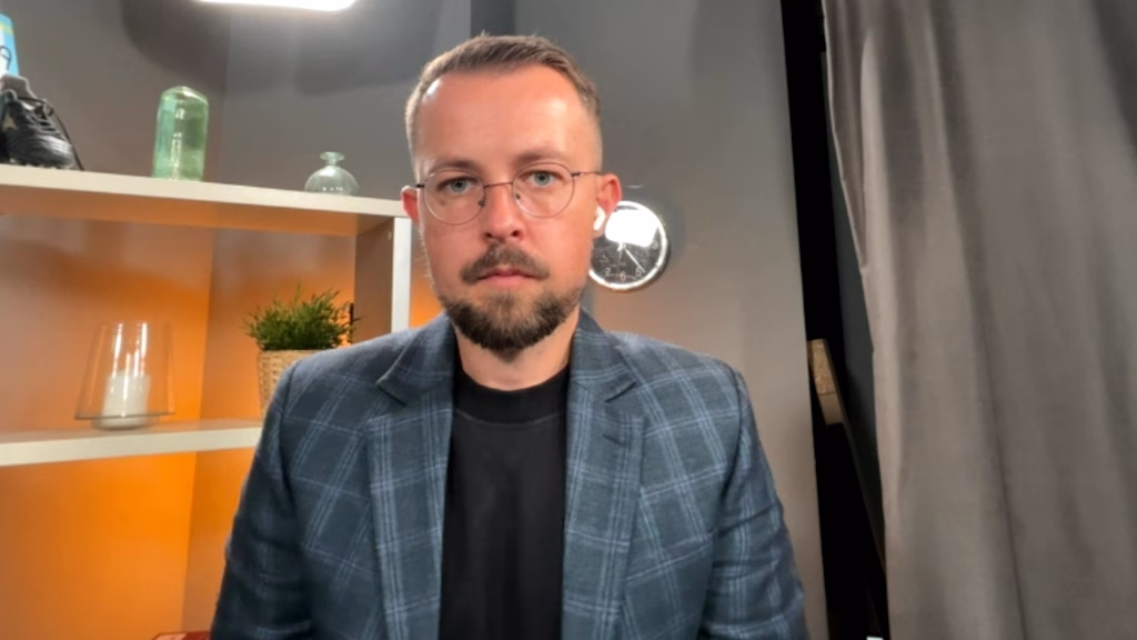 Скрински за 4ТВ: Не очекувам промена на бугарската позиција кон Македонија по изборите