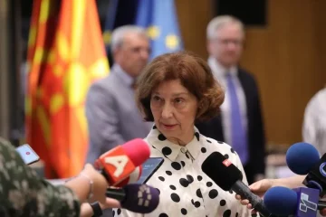 СИЉАНОВСКА-ДАВКОВА ПРИЗНА ДЕКА ИМА ДВОЈНО ДРЖАВЈАНСТВО: Еве за која држава се работи!