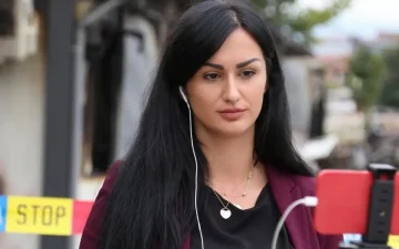 СКАНДАЛОЗНА ОДЛУКА НА ГОСТИВАРСКИОТ СУД: Новинарка казнета со 700 евра, бидејќи во прилог изговорила име на судија?!