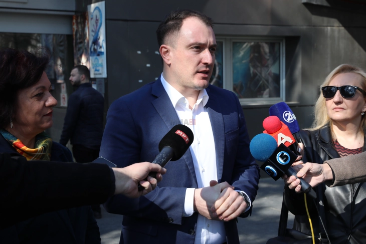 Андоновски: Ќе бидеме првата земја во регионот што ги исполнува условите за европски роаминг