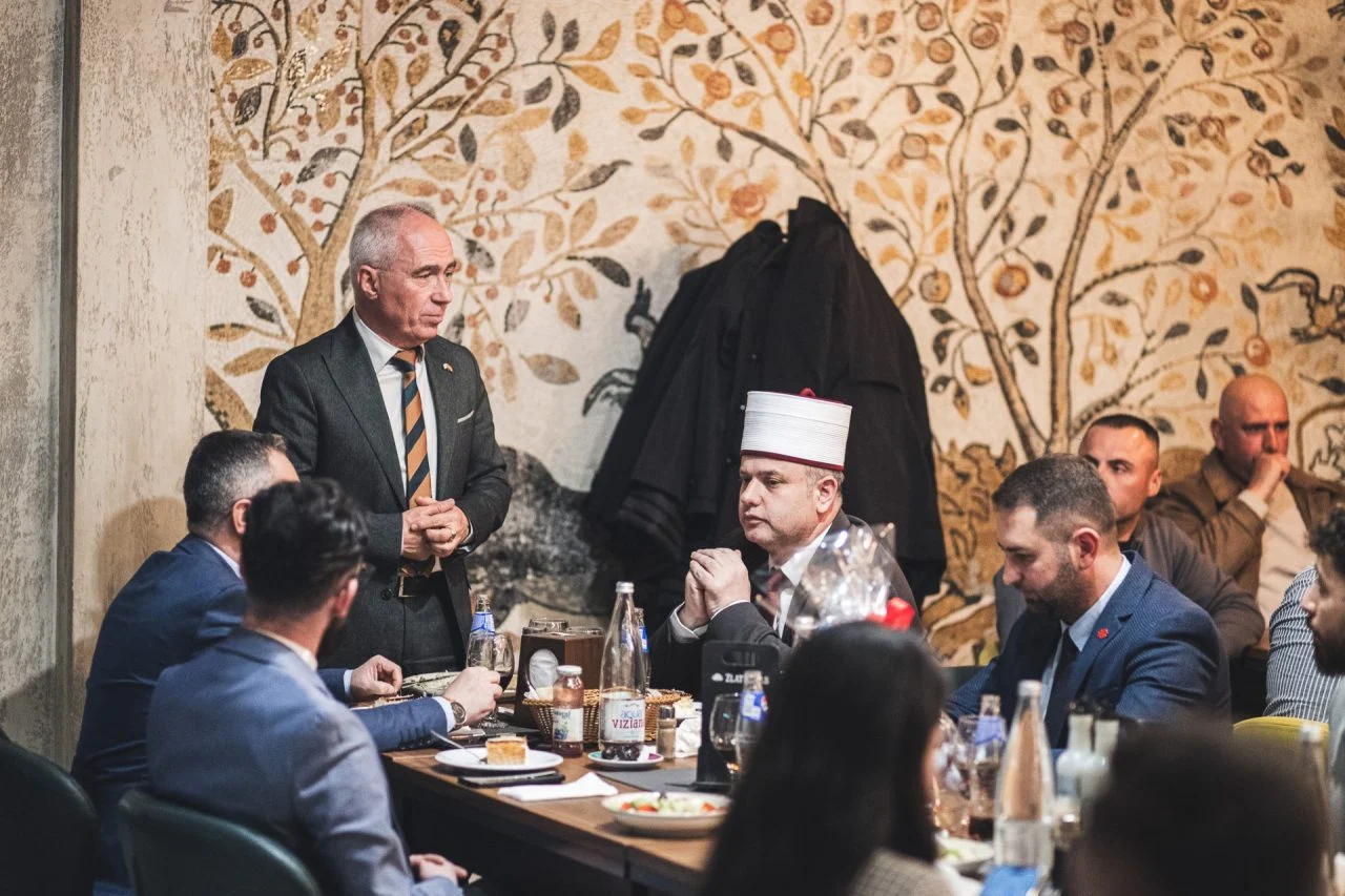 Коњановски организираше ифтарска вечера: Сакаме да испратиме порака на заедништво