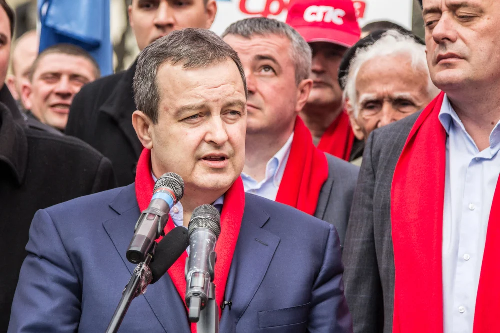 Ивица Дачиќ за бомбардирањето: Србија продолжува да живее