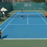 Драматична сцена: Тенисери во ОАЕ избегаа од теренот откако слушнаа експлозии (Видео)