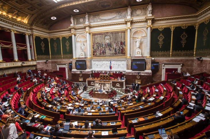 Францускиот парламент официјално го укина законот за ропство од 17 век