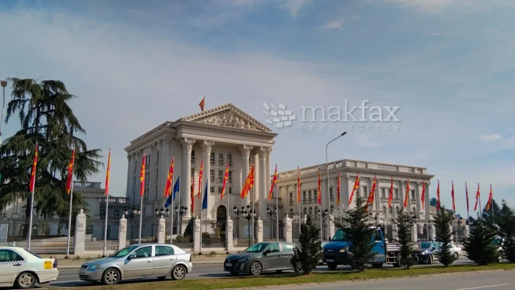 (Видео) Владата утре на вонредна седница ќе ги намали акцизите на горивата, продолжува и намаленото ДДВ