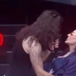 (Видео) Пејач ја „зграпчил“ Цеца, ја прегрнал на сцената, а потоа следувало шоуто: Танцувале заводливо, никогаш порано не сте ја виделе вака