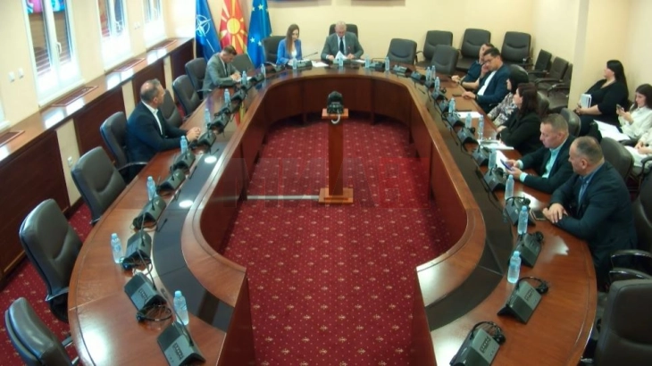 Комисијата за одбрана и безбедност ја проследи предлог-одлуката за испраќање двајца припадници на АРМ во УНИФИЛ во Либан
