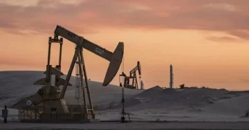 ПАД НА ЦЕНИТЕ НА НАФТАТА: Пазарите реагираат на изјавите на Трамп и примирјето меѓу Израел и Либан