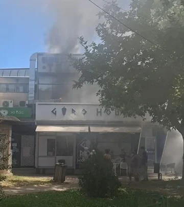ПОЖАР ВО ЛЕПТОКАРИЈА: Огнот избувна во угостителски објект, пожарникарите брзо интервенираа