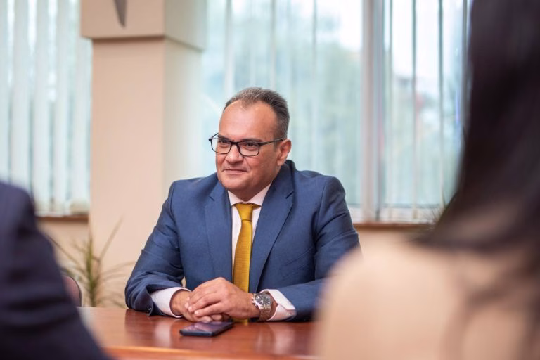 Величковски: Без потпис за уставните измени, СДСМ е само премолчан партнер на власта