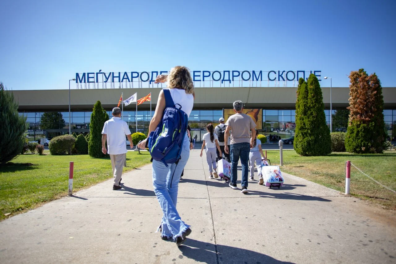 На скопскиот аеродром уапсен жител на Словачка, бил баран со меѓународна потерница на Интерпол
