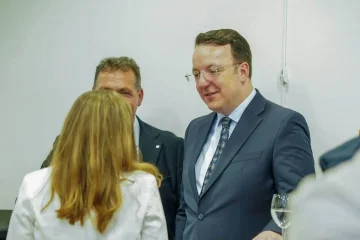 Николоски со порака до дијаспората: Инвестирајте и вклучете се во развојот на државата