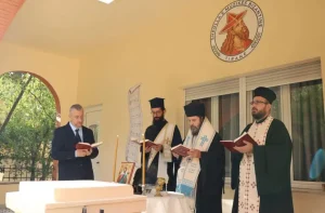 Албанскиот архиепископ ја освети новата зграда на Школата за византиска музика во Тирана