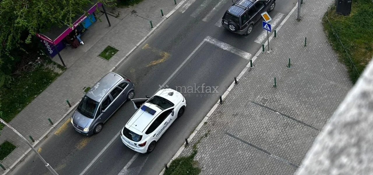 Џип удри жена на пешачки премин кај ТЦ „Зебра“ во Скопје, пренесена е во болница
