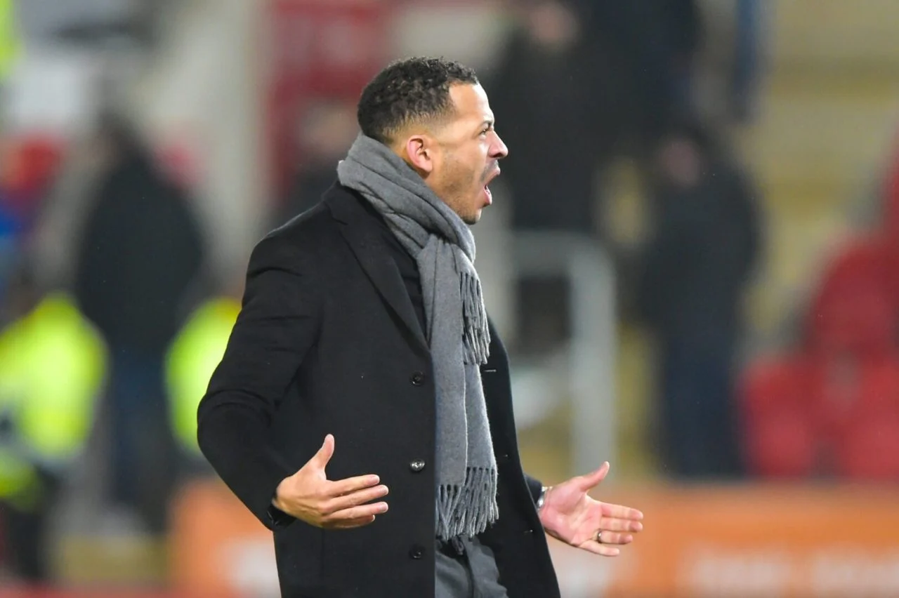 Челзи го отпушти Розениор