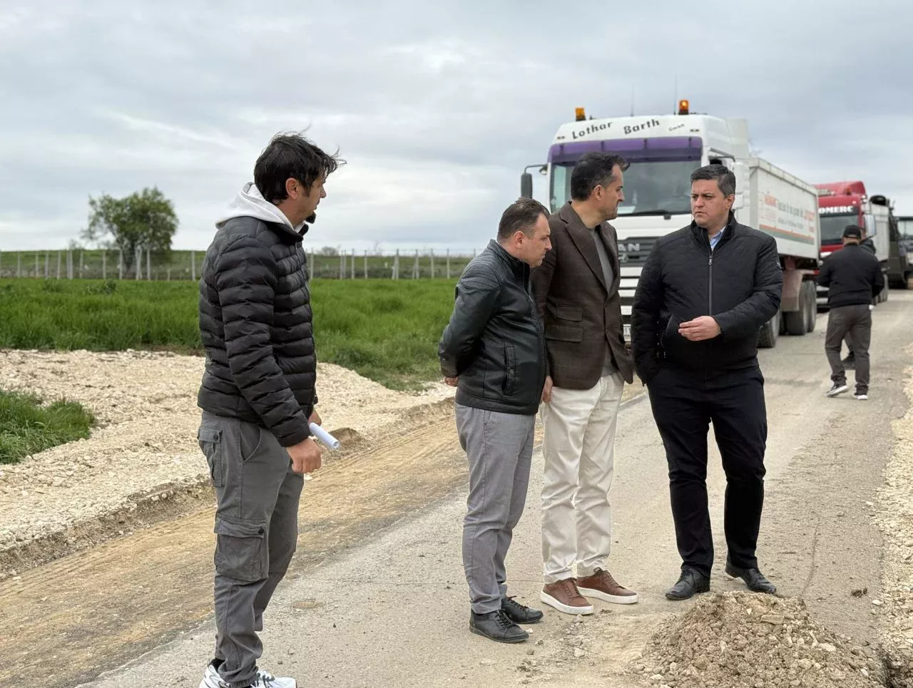 Општина Илинден започна со реконструкција на локалниот пат Мршевци-Дељадровци