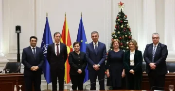 Мицкоски: Инвестиција од 21 милион евра за набавка на 5 нови електрични локомотиви