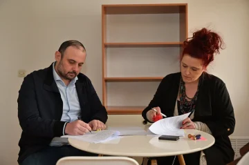 ОТВОРЕН ШЕЛТЕР ЦЕНТАР: Ѓорѓеивски подава рака на жртвите од семејно насилство