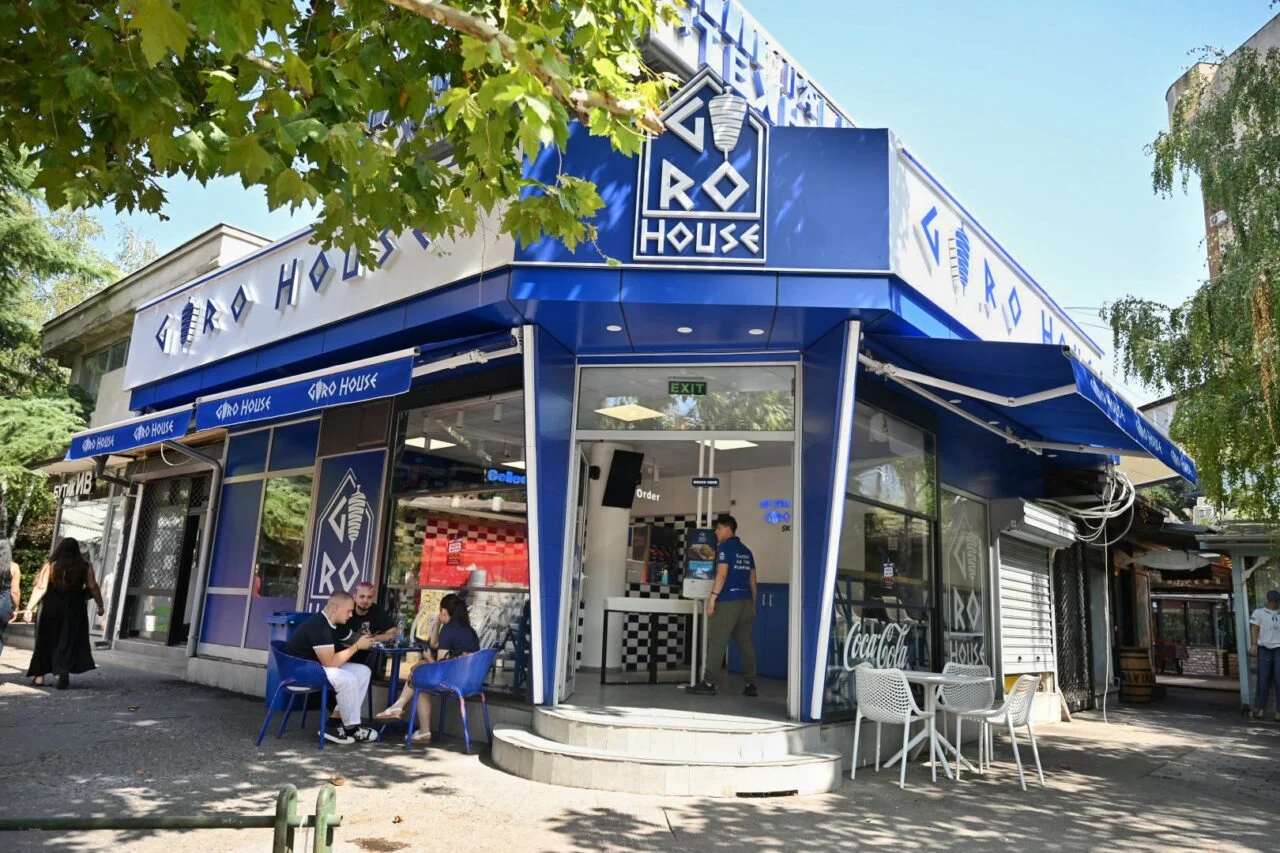 Gyro House Карпош повторно отворен после пожарот! Обновен ресторан, самонаплатни киосци и голема промоција за реотворањето!
