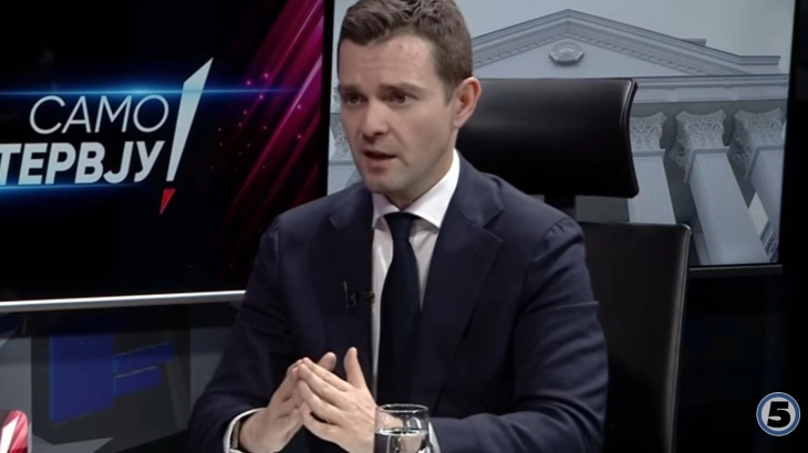 Муцунски: Ужасно сум разочаран од одговорот на Софија за објавувањето на нотата од патувањето на семејството на премиерот во Бугарија