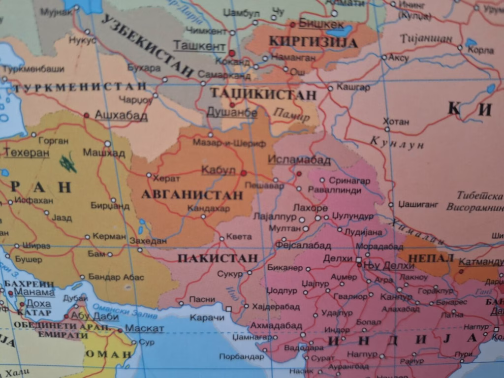 Пакистан и Авганистан на работ на војна – зошто се во конфликт со години?