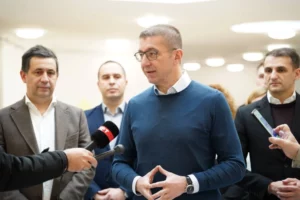 Мицкоски ќе ја посети целосно реконструираната спортска сала во Кратово