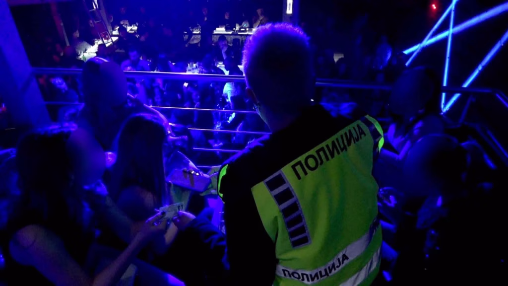 ПОЛИЦИСКА АКЦИЈА ВО КАРПОШ: „Чешлаа“ спортски центар, шестмина уапсени за дрога