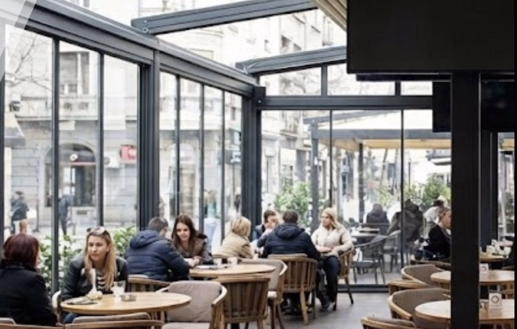 Чадот останува на терасите, но електронските цигари со вкусови заминуваат во историјата