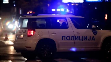 ХОРОР ВО БИТОЛА: Татко со остри предмети се обидел да ги убие сопствените деца