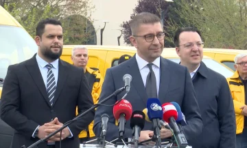 Мицкоски: Со два милиони евра ја креваме „Пошта“ на нозе – 100 нови возила за крај на доцнењето на пратките