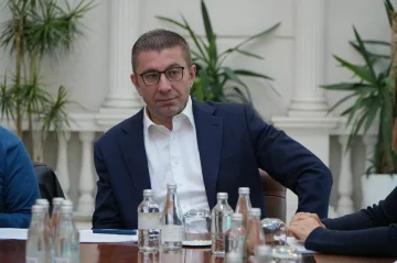 Мицкоски со честитка за 23 Мај: Влашката заедница има значаен придонес во градење на македонската држава