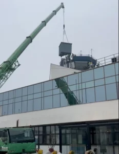 М-НАВ: Успешно завршена демонтажата на стариот радар на Меѓународниот Аеродром Скопје