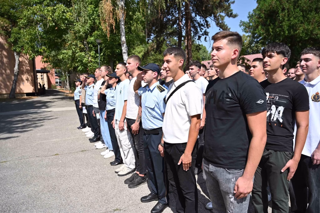 ПОСЛЕ ТРИ ДЕЦЕНИИ: Повторно отворено Средното полициско училиште „7 Мај“, 310 ученици ја започнаа наставата