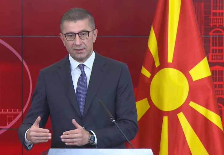 Мицкоски за Изборниот законик: Наместо да прават политичка гимнастика и естрада, СДСМ и Левица да усогласат текст, ние ќе го прифатиме
