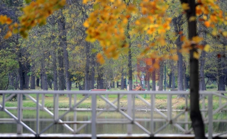 Времето денеска: Сончево со мала до умерена облачност, температурата до 20 степени