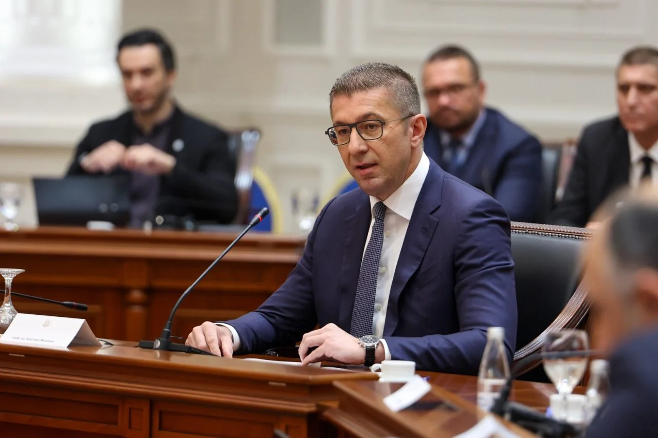 СДСМ испрати писма до ЕУ, бара итна реакција: Мицкоски ги претвора државните институции во инструмент на партиска пресметка