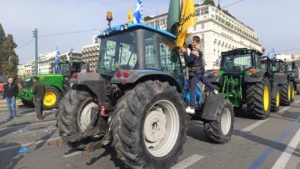 Грчките земјоделци се подготвуваат за средбата со Мицотакис во вторник