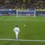 Мбапе му покажа на Дијаз како се изведува паненка, притисокот сега е на Барселона (Видео)