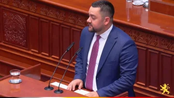 Стојановски до Лукаревска: Реконструкција на Владата  е легитимен инструмент за поефикасно функционирање на институциите