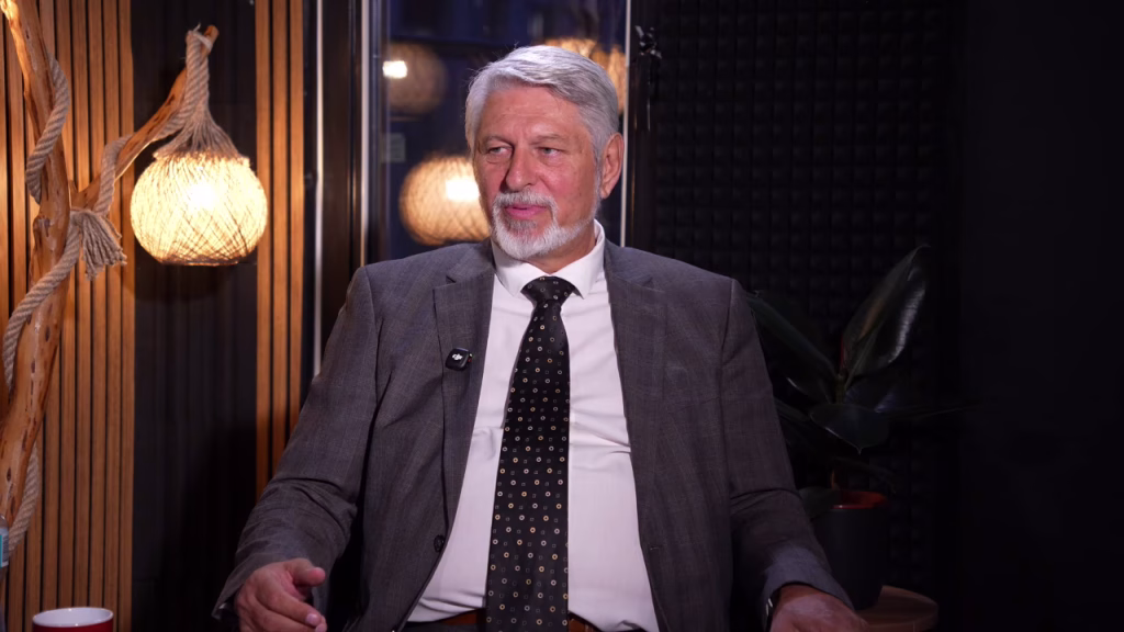 Јакимовски со жалење за зградата на општината: Знам дека нема да ја довршат, уште се користи мебел од 94-та!