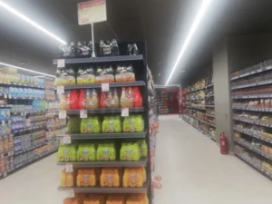 Три супермаркети и две компании во Грција казнети за прекршување на одредбата за плафон на бруто-профитната маржа