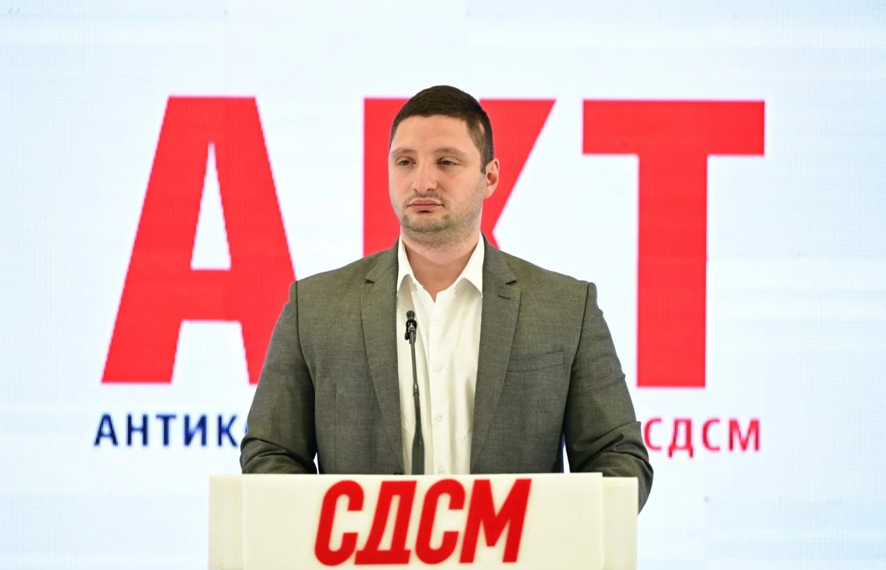 (Видео) Фрчкоски: Нова бомба на АКТ – омилените фирми-тендераши на власта си имаат омилени фирми