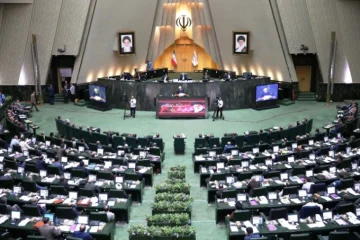 Иранскиот парламент ќе одржи пленарна седница преку интернет од безбедносни причини