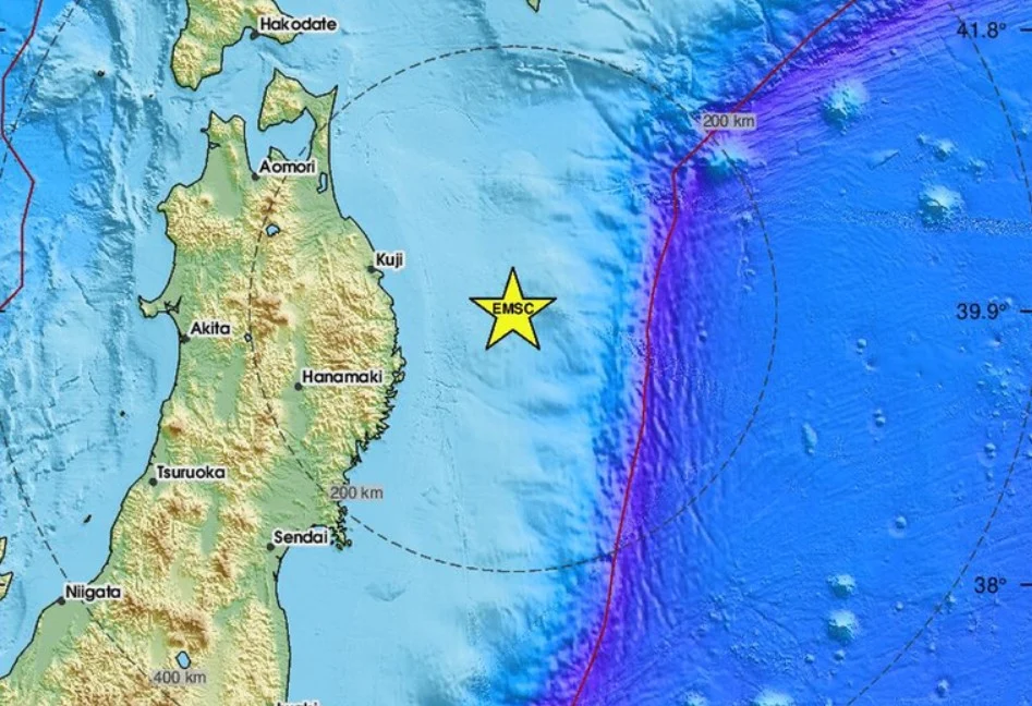 Првите цунами бранови стигнаа до брегот на Јапонија